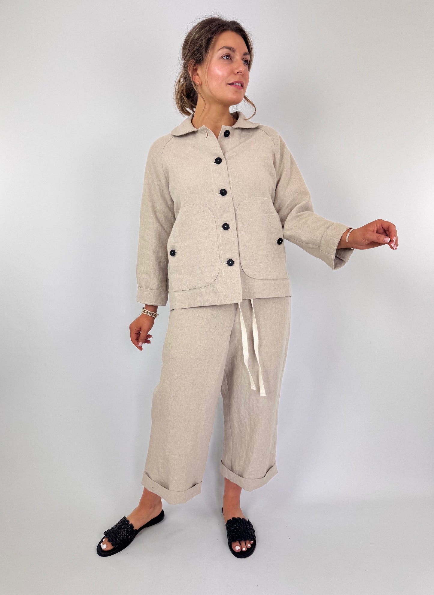 Der Antagonist P20 Trousers Ecru