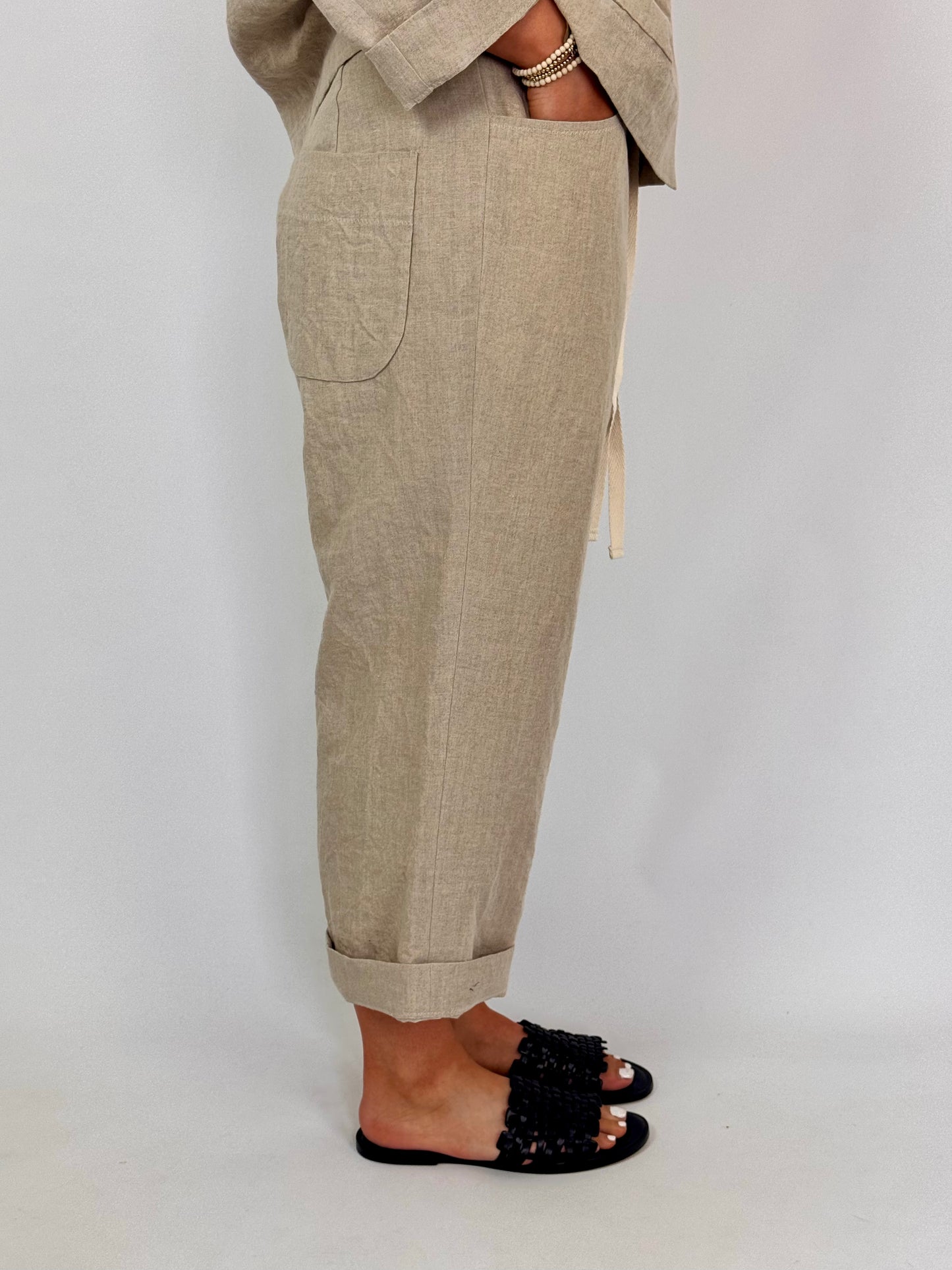 Der Antagonist P20 Trousers Ecru