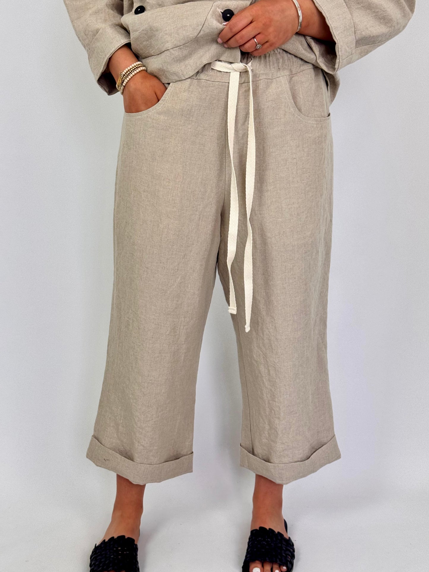 Der Antagonist P20 Trousers Ecru