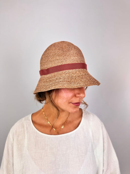 Mature Ha Boxed 92 Hat Brown/Pale Red