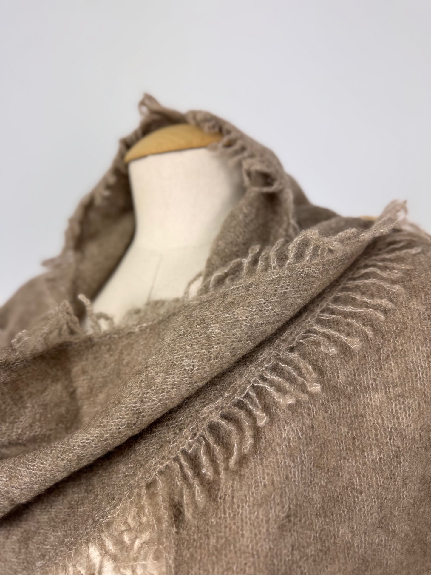 Philever Cashmere Triangle Scarf Light Brown