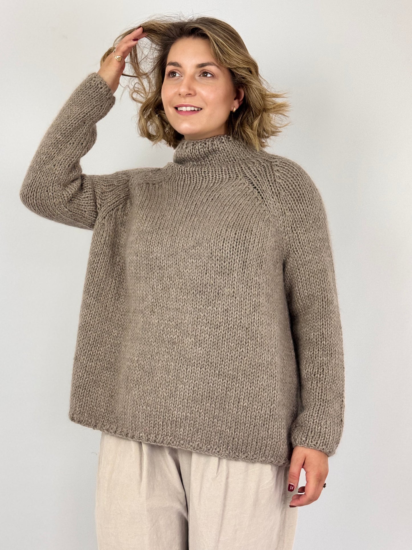 Album di Famiglia 1947 Dolcevita Jumper Pebble