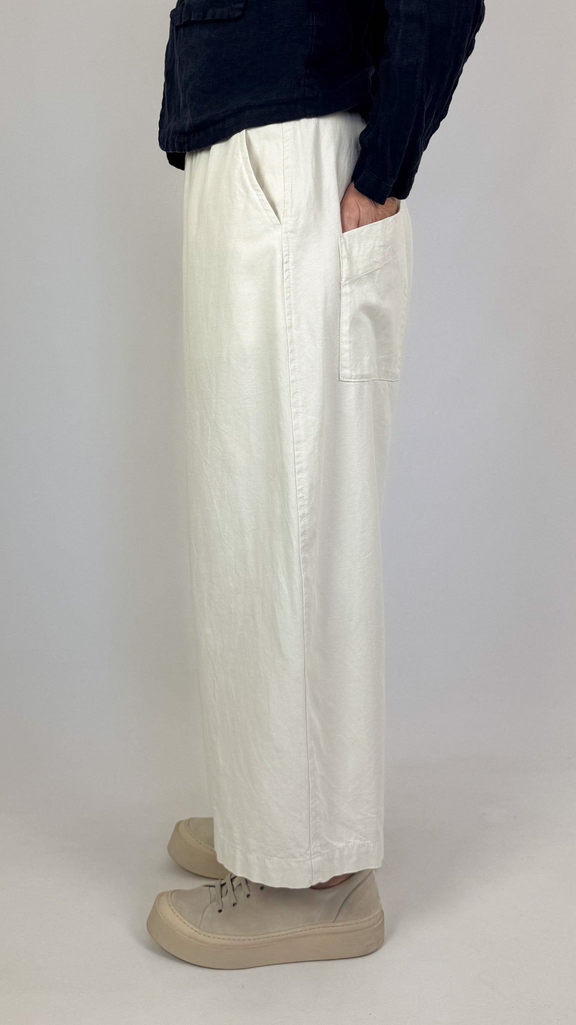 Pas De Calais 8689 Oxford Trousers Ivory
