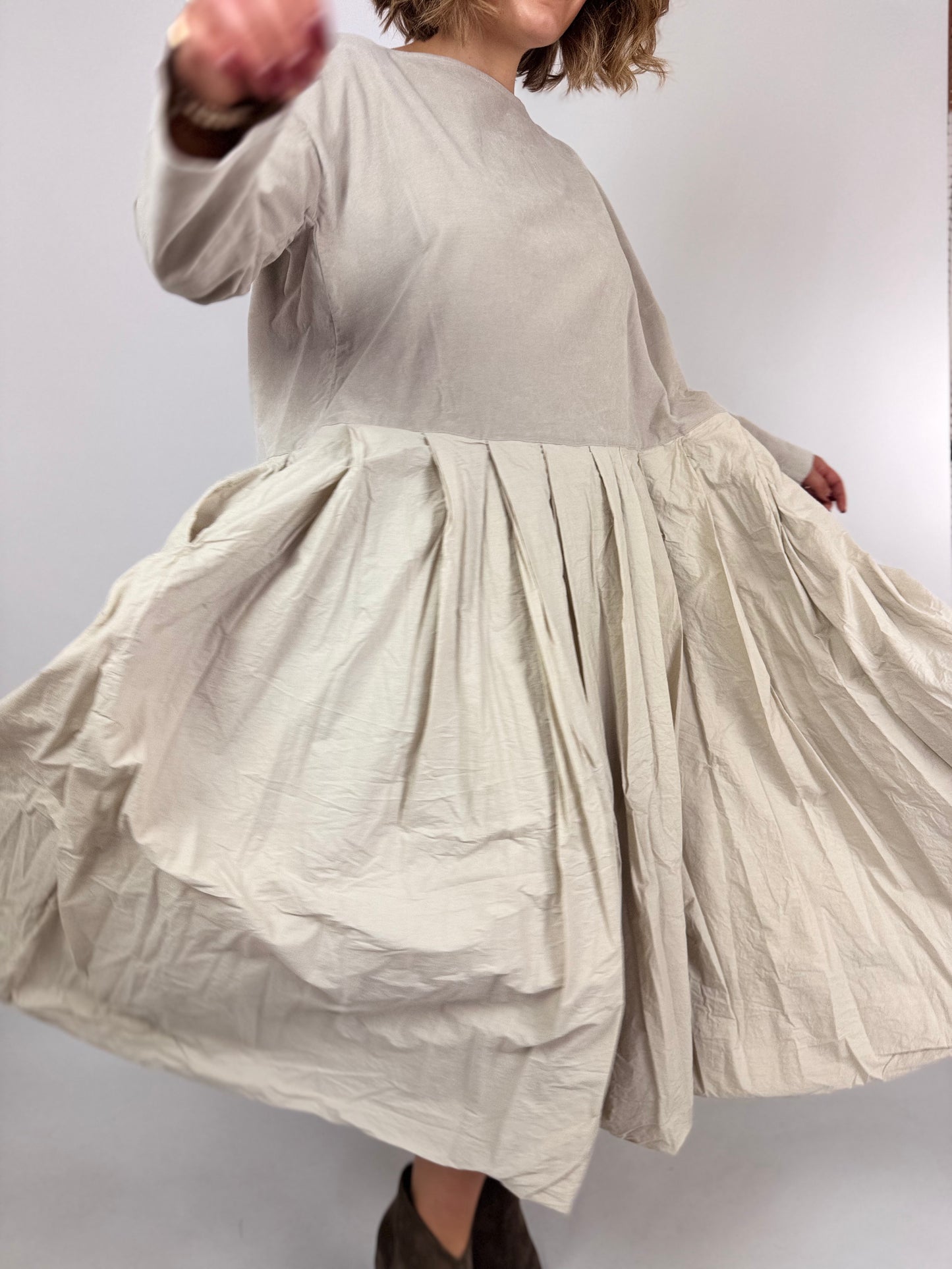 Album di Famiglia 236 V Dress Oatmeal
