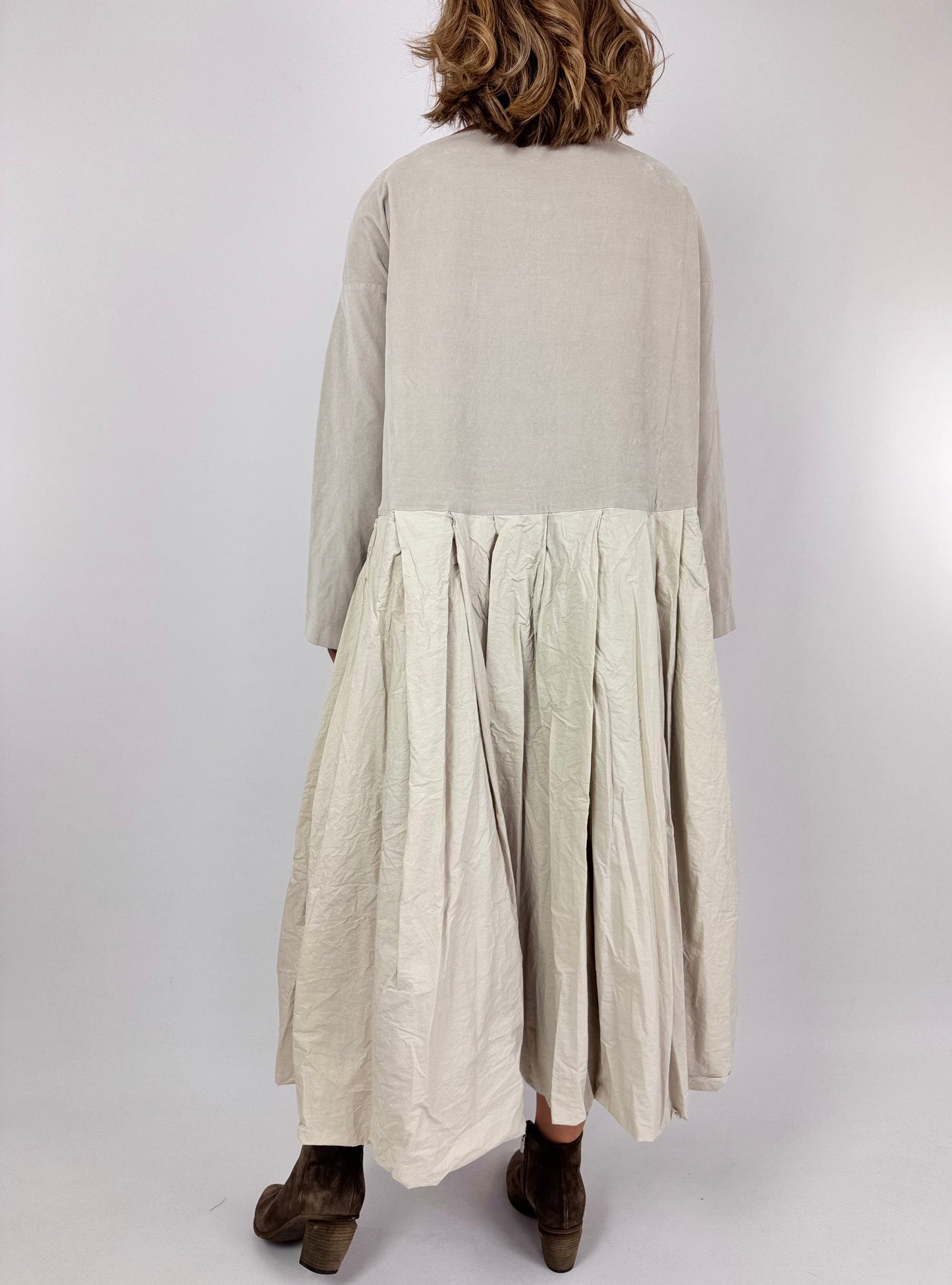 Album di Famiglia 236 V Dress Oatmeal