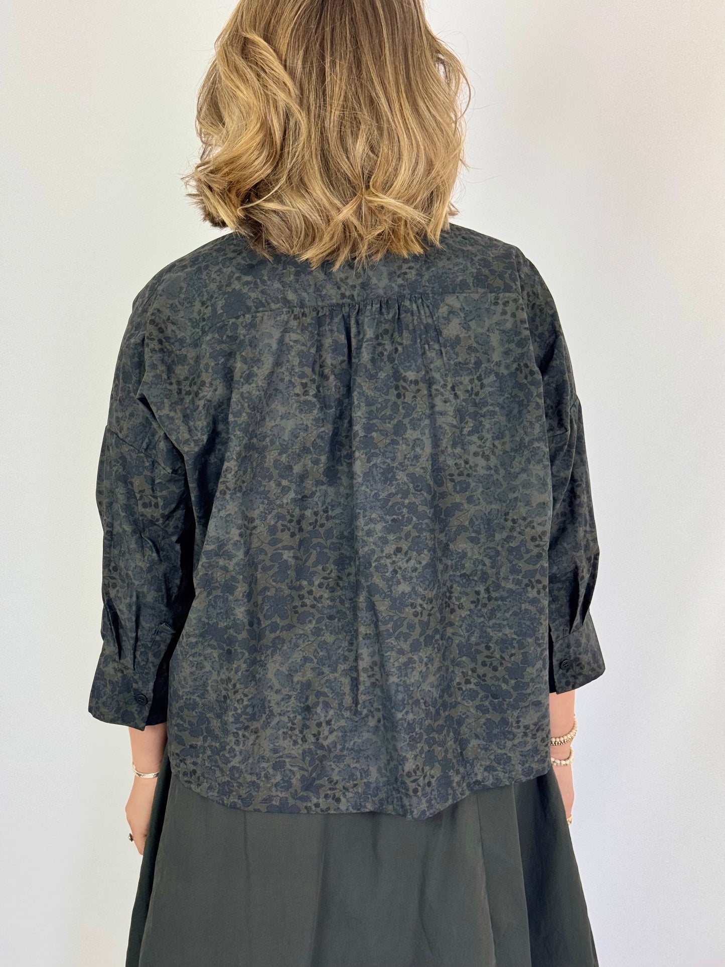 Bergfabel Claudia Shirt Dark Flower