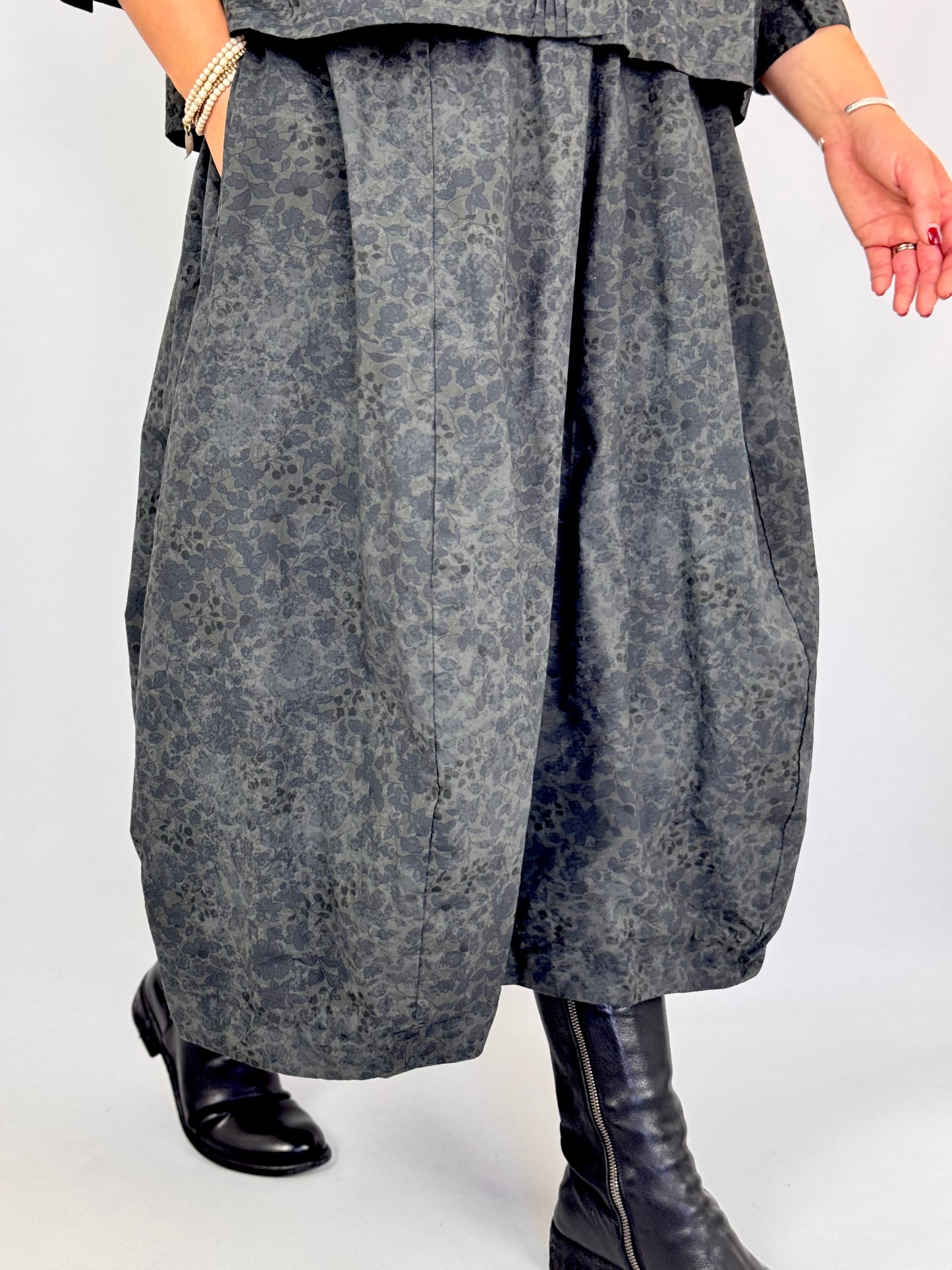 Bergfabel Carla Skirt Dark Flower