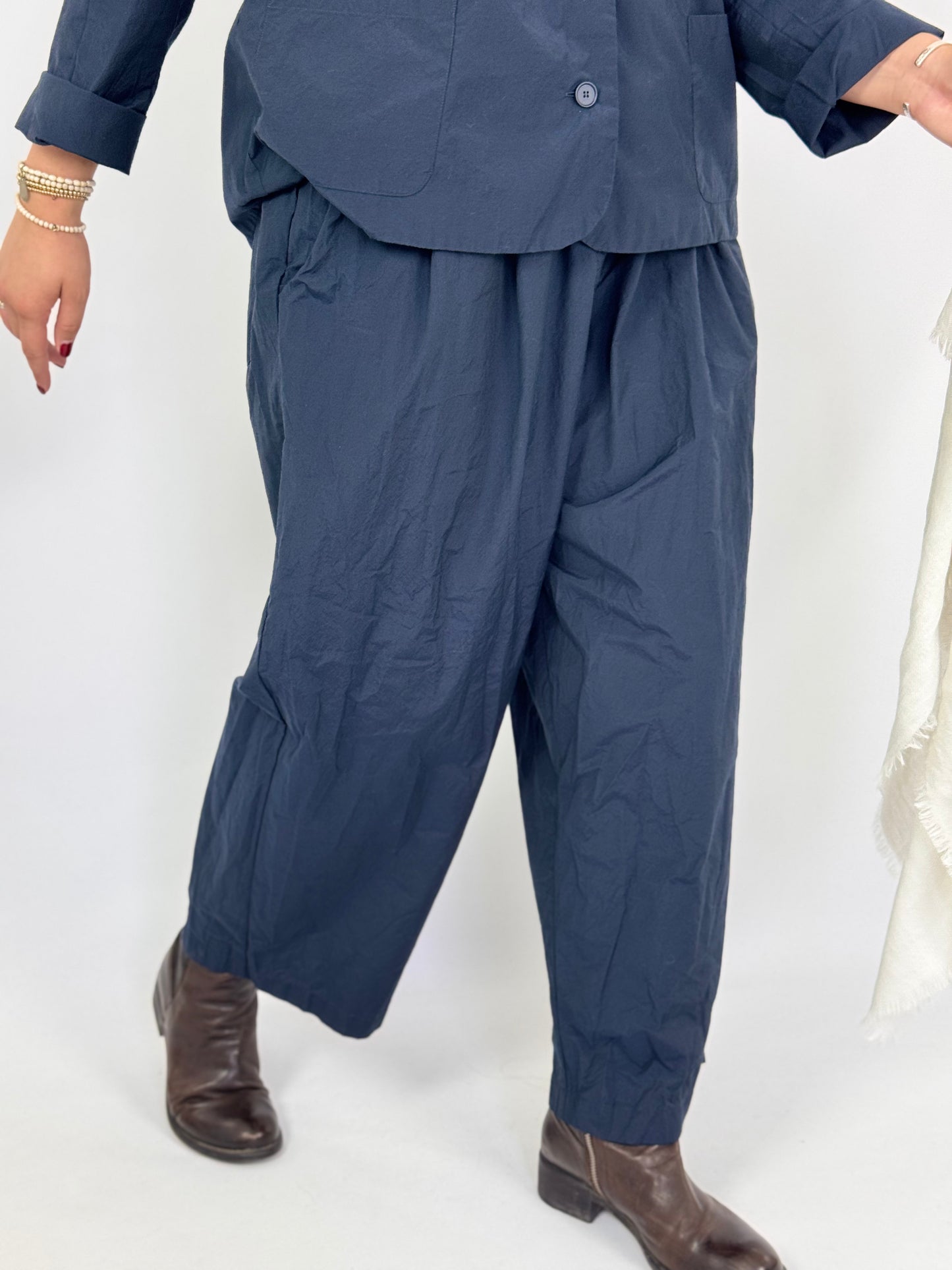 Manuelle Guibal 6903 Babe Dandy Big Trousers Nocturne