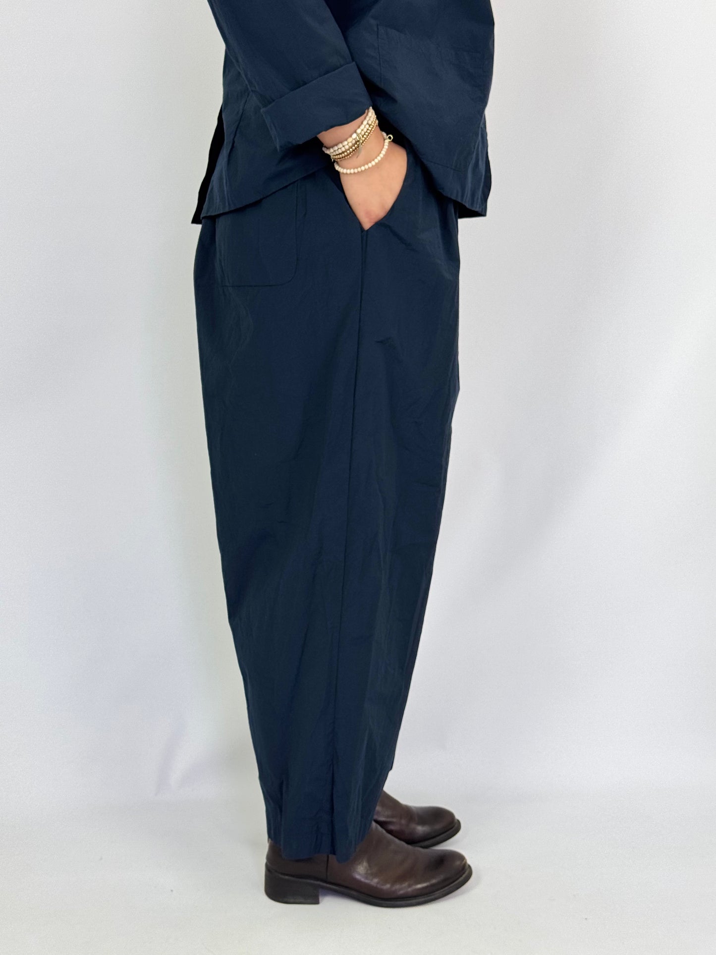 Manuelle Guibal 6903 Babe Dandy Big Trousers Nocturne