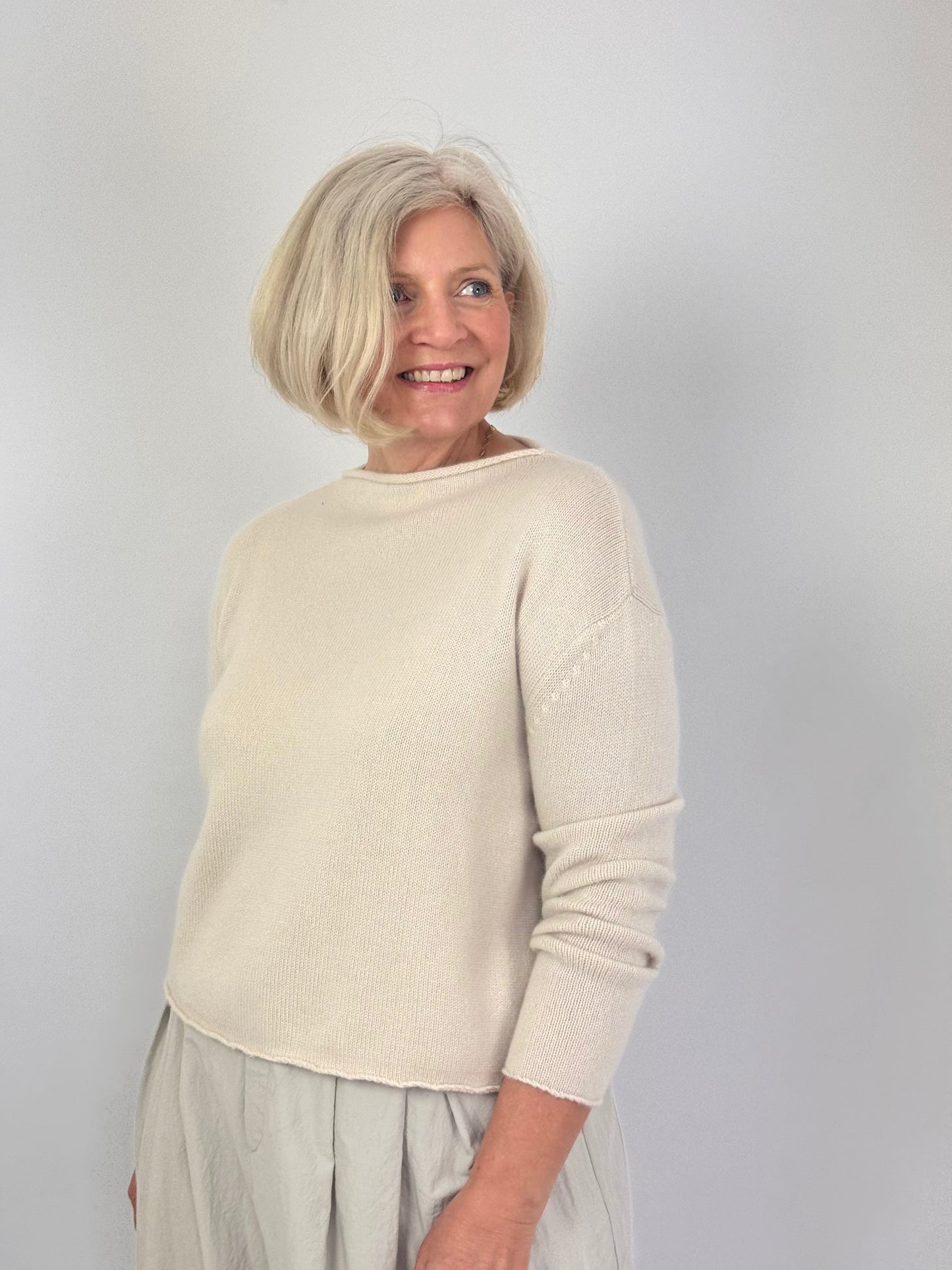 Cordelia James Pea Cashmere Jumper Stone