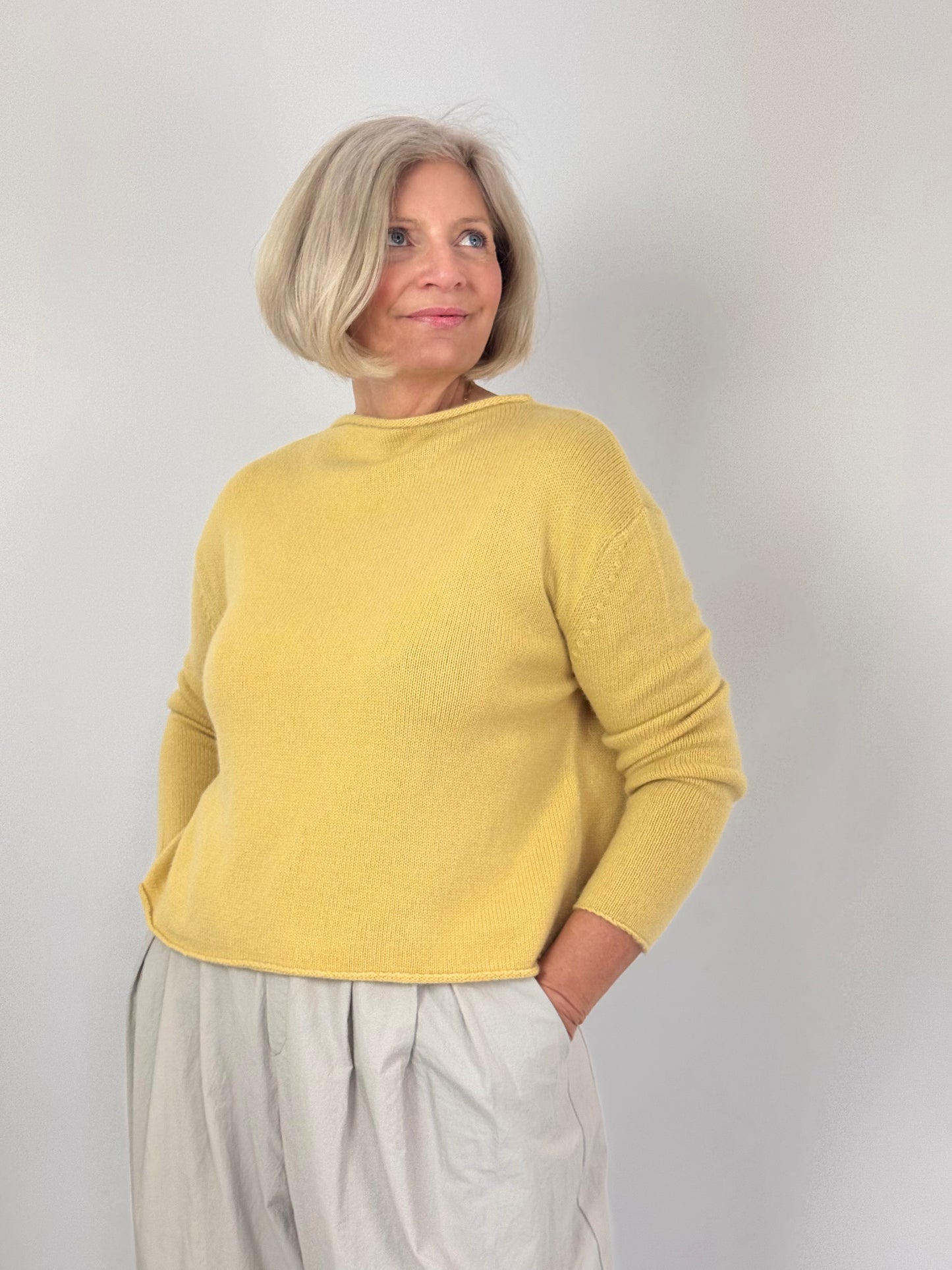 Cordelia James Pea Cashmere Jumper Tumeric