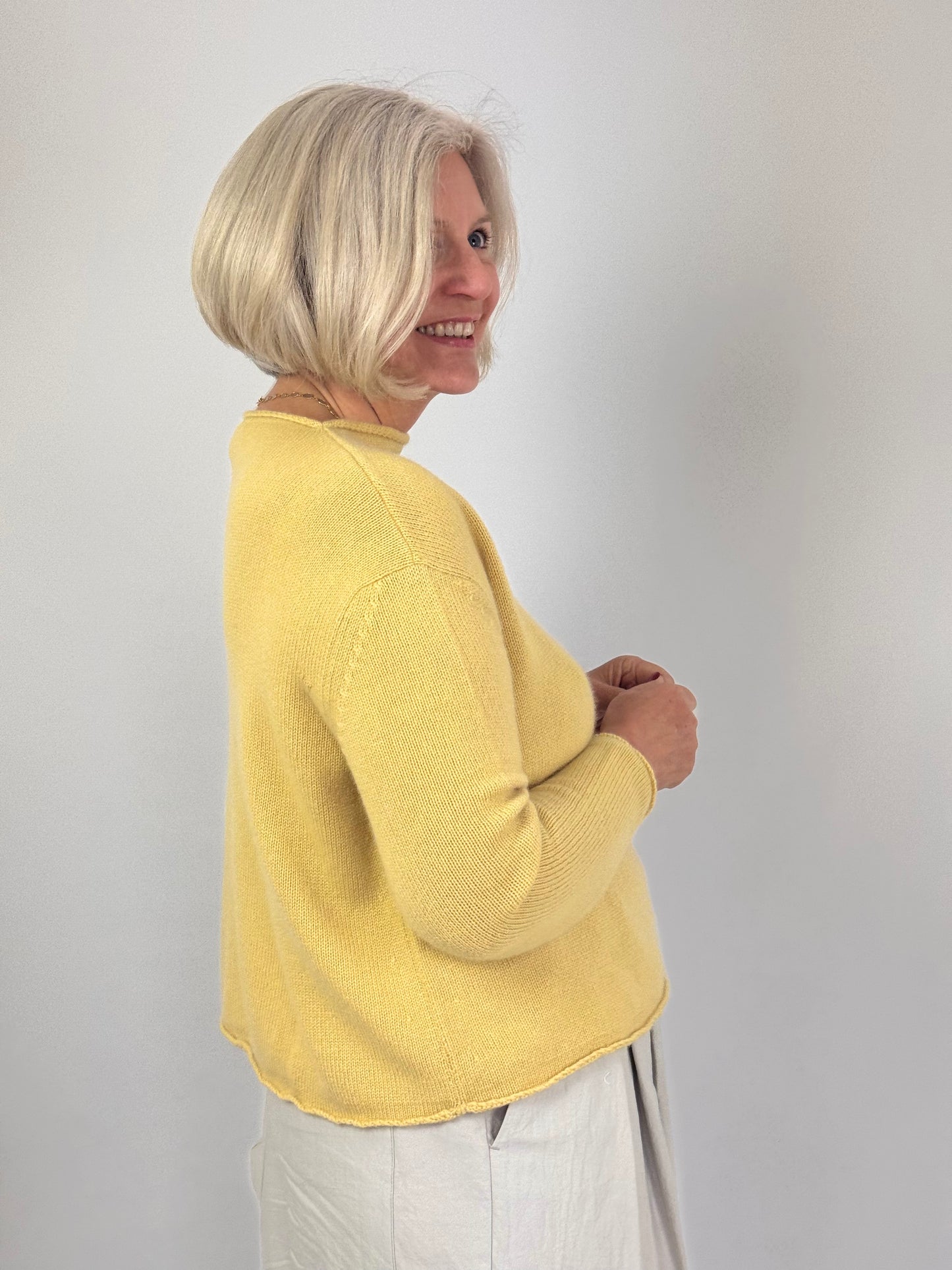 Cordelia James Pea Cashmere Jumper Tumeric
