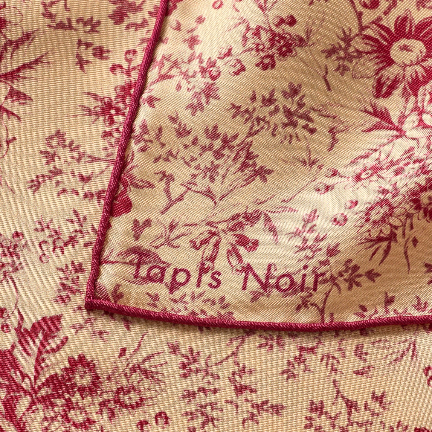 Tapis Noir Small Classical Pink Toile Scarf