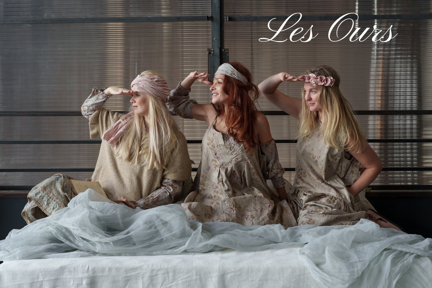 Les Ours Berthe Jumper Beige PRE-ORDER