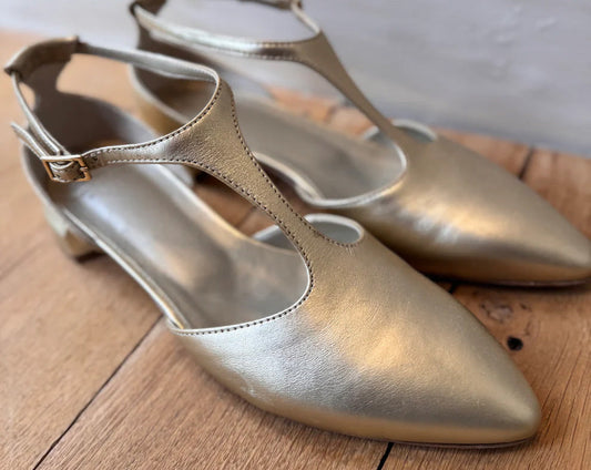 Officine Creative: Italian Craftsmanship for 2025