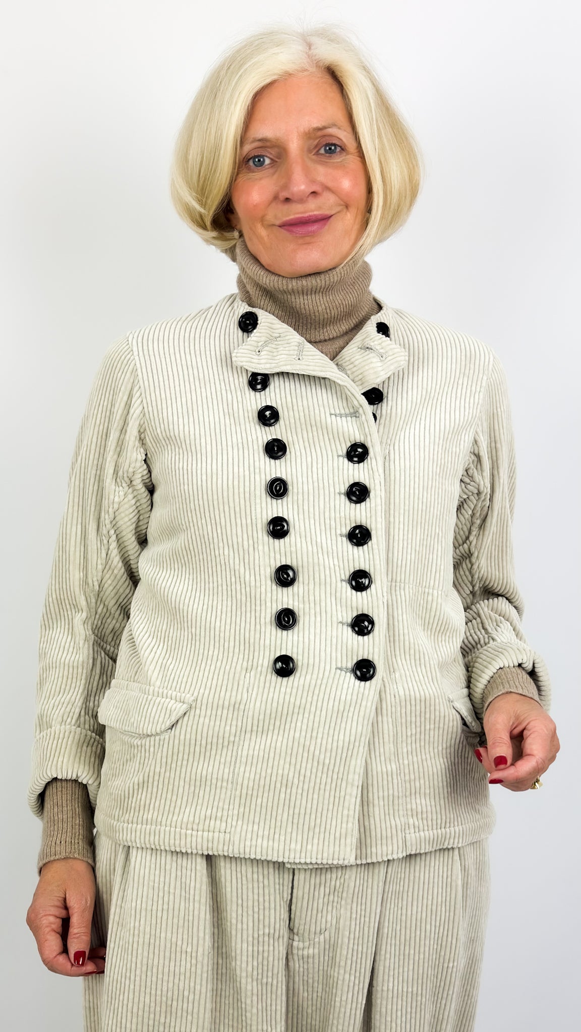 Klasica Vessel Jacket Bone