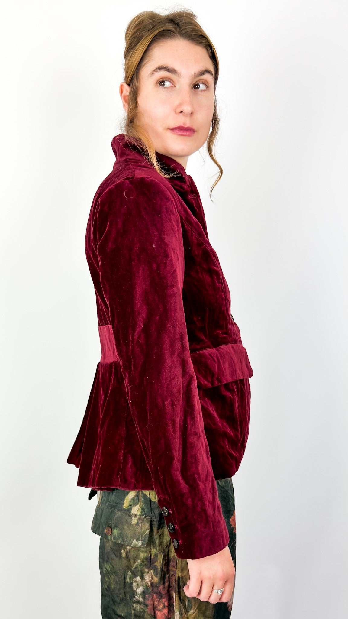 AM 8150 Puff Back Jacket Red Velvet