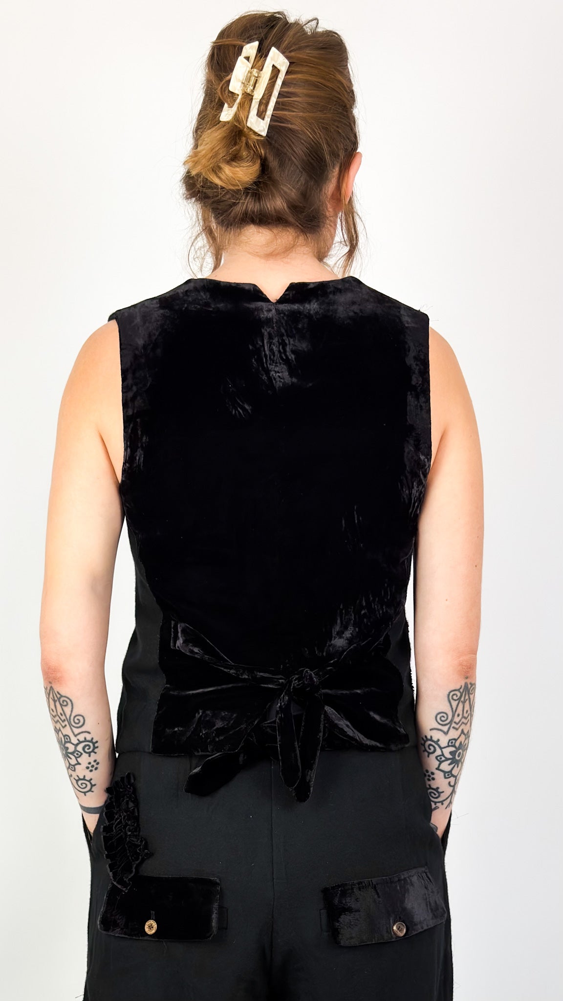 AM 0643 Poets Waistcoat Black