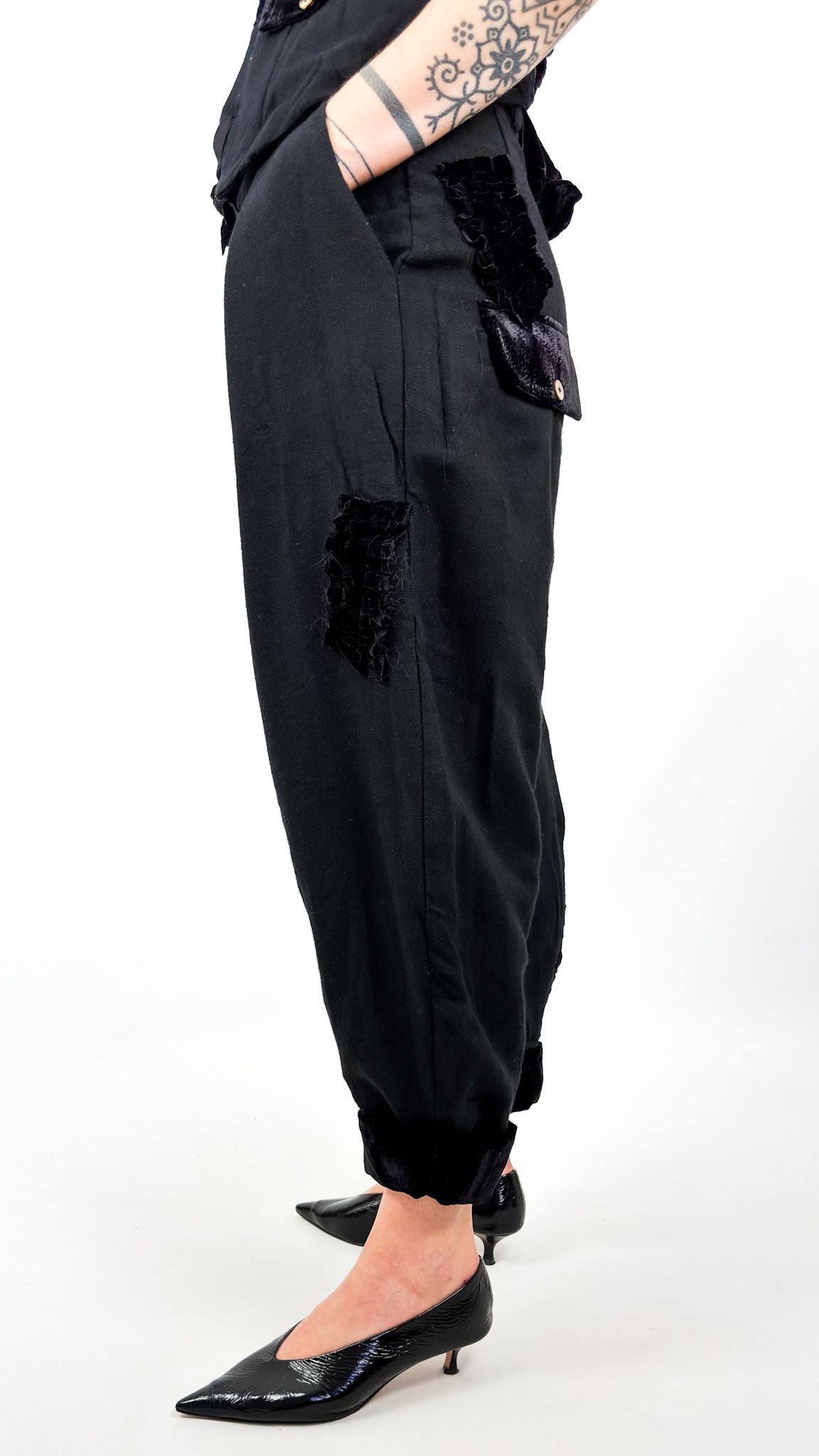 AM 0641 Poets Heirloom Trousers Black