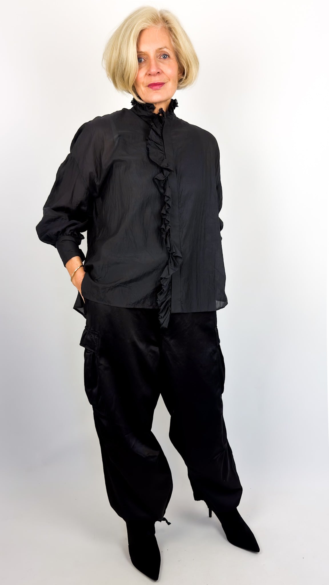 Toujours Bishop Sleeve Shirt Navy Black