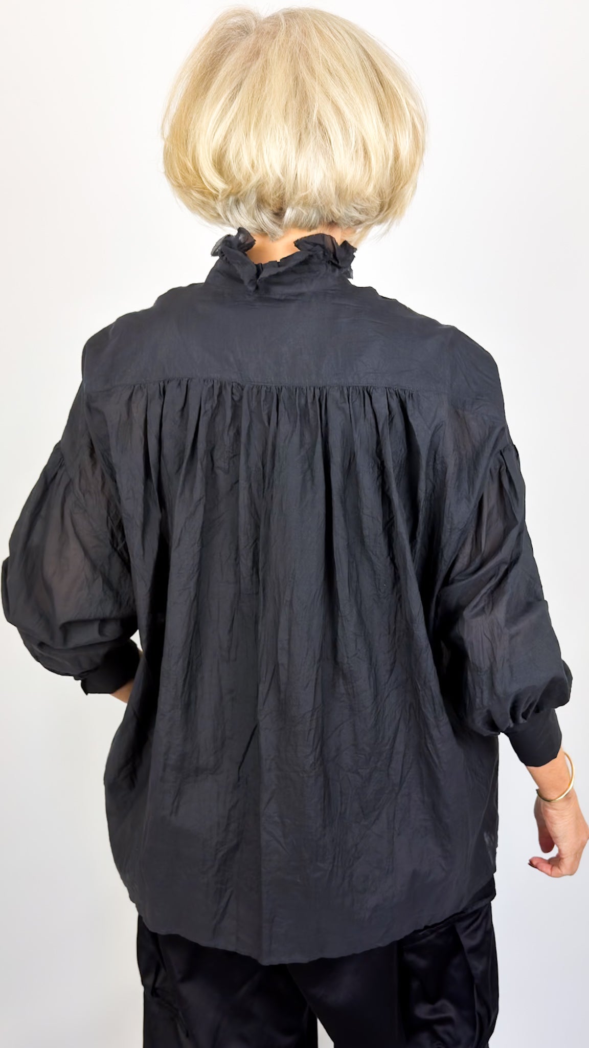 Toujours Bishop Sleeve Shirt Navy Black