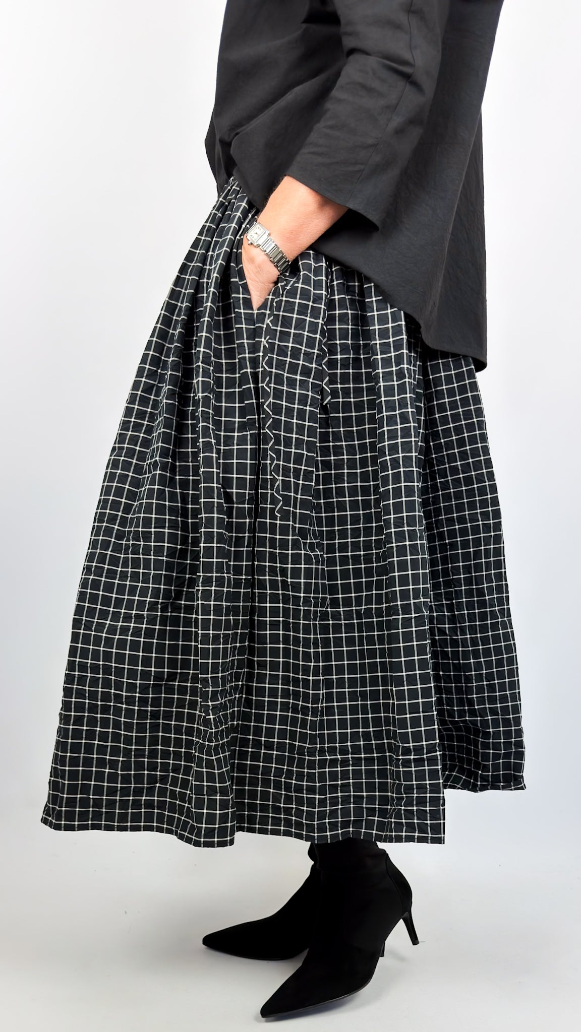 Apuntob 2044 Skirt Black