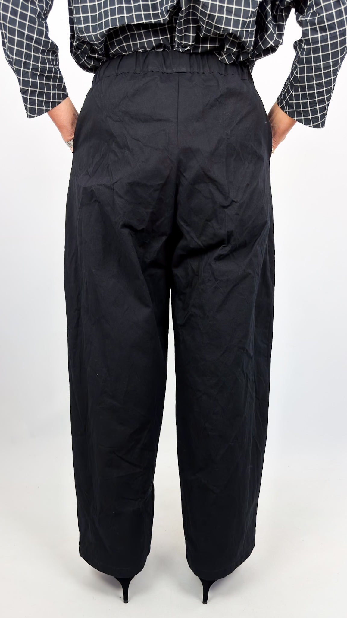 Apuntob 2095 Trousers Black