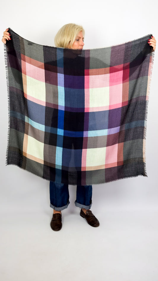 Épice Check Square Scarf Black