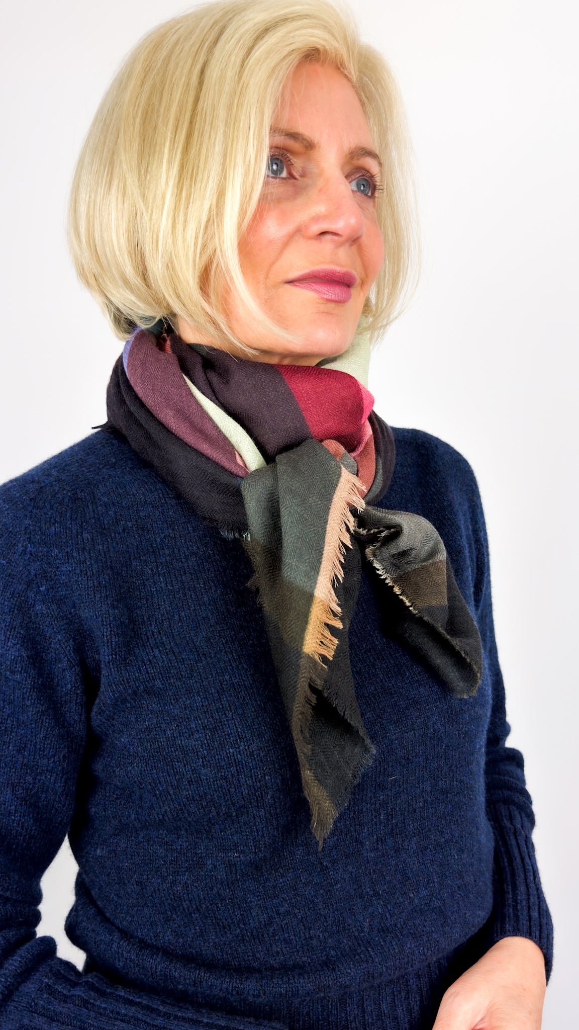 Épice Check Square Scarf Black