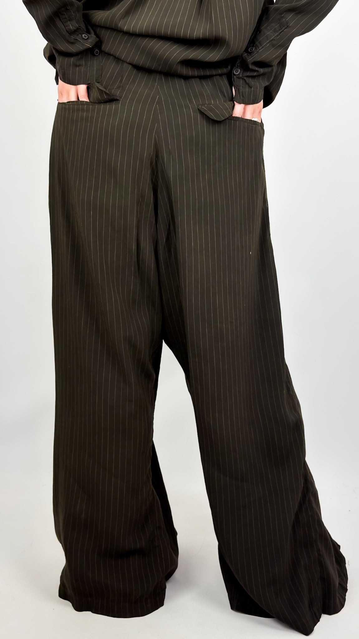 Rundholz Mainline  0102 Trousers Umbra Cloud St