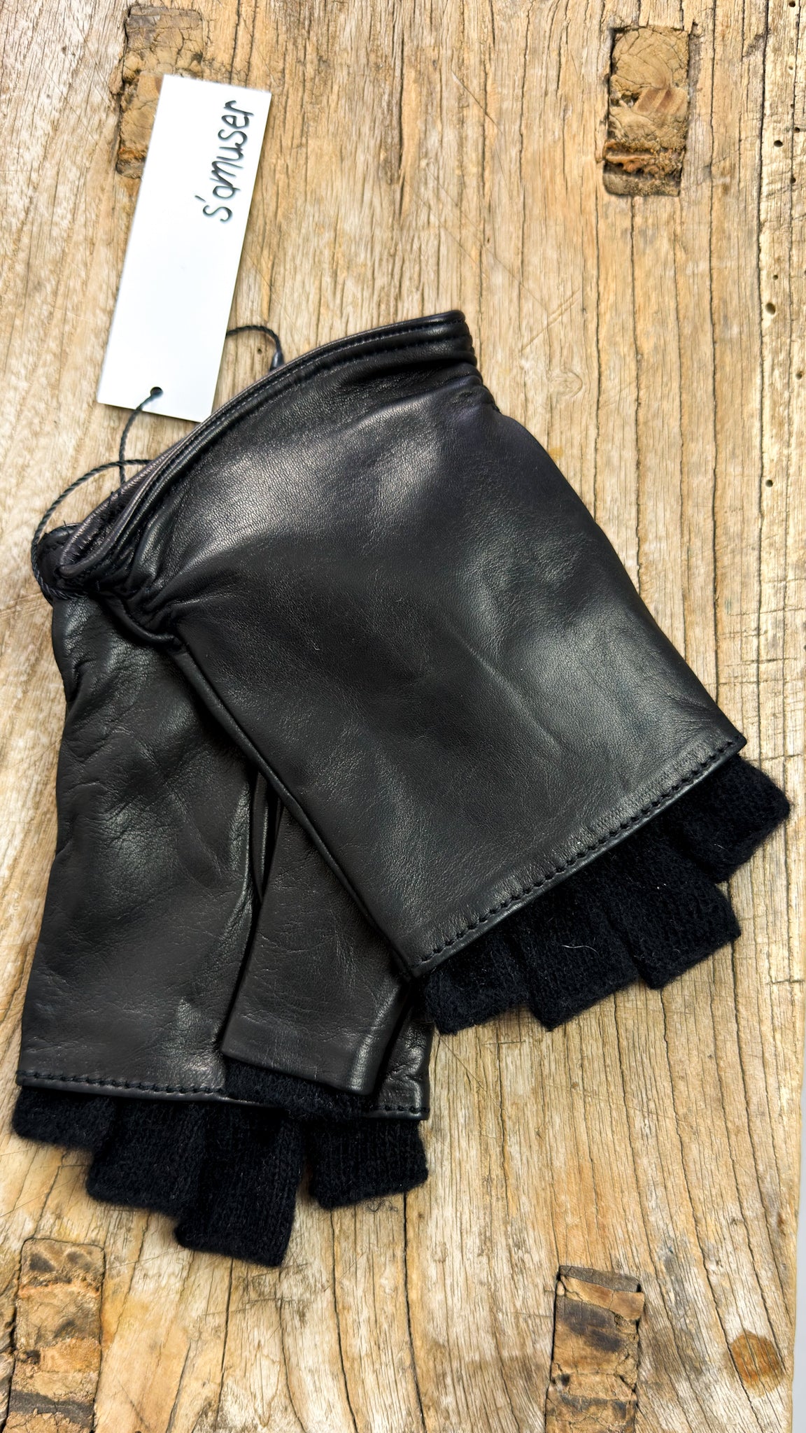 SA Arno Gloves Black