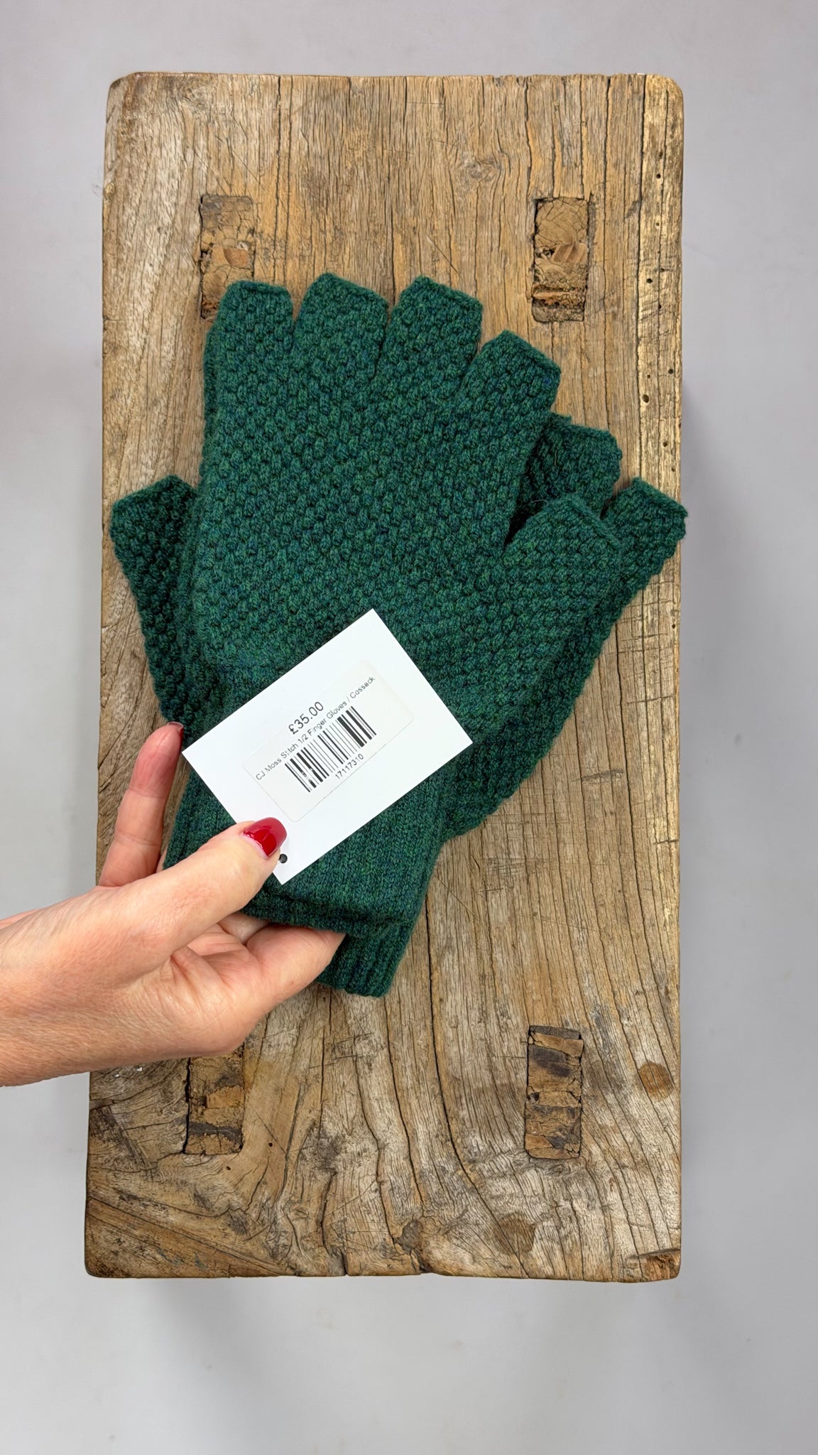 CJ Moss Stitch 1/2 Finger Gloves