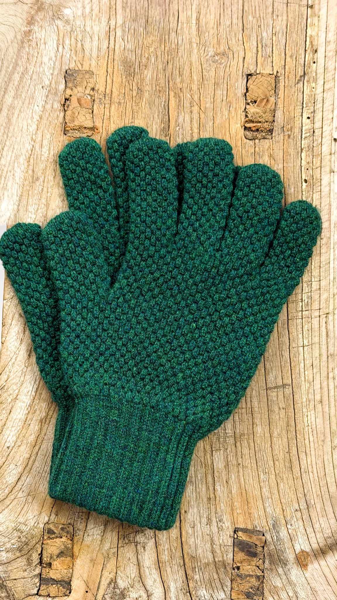 Cordelia James Moss Stitch Gloves