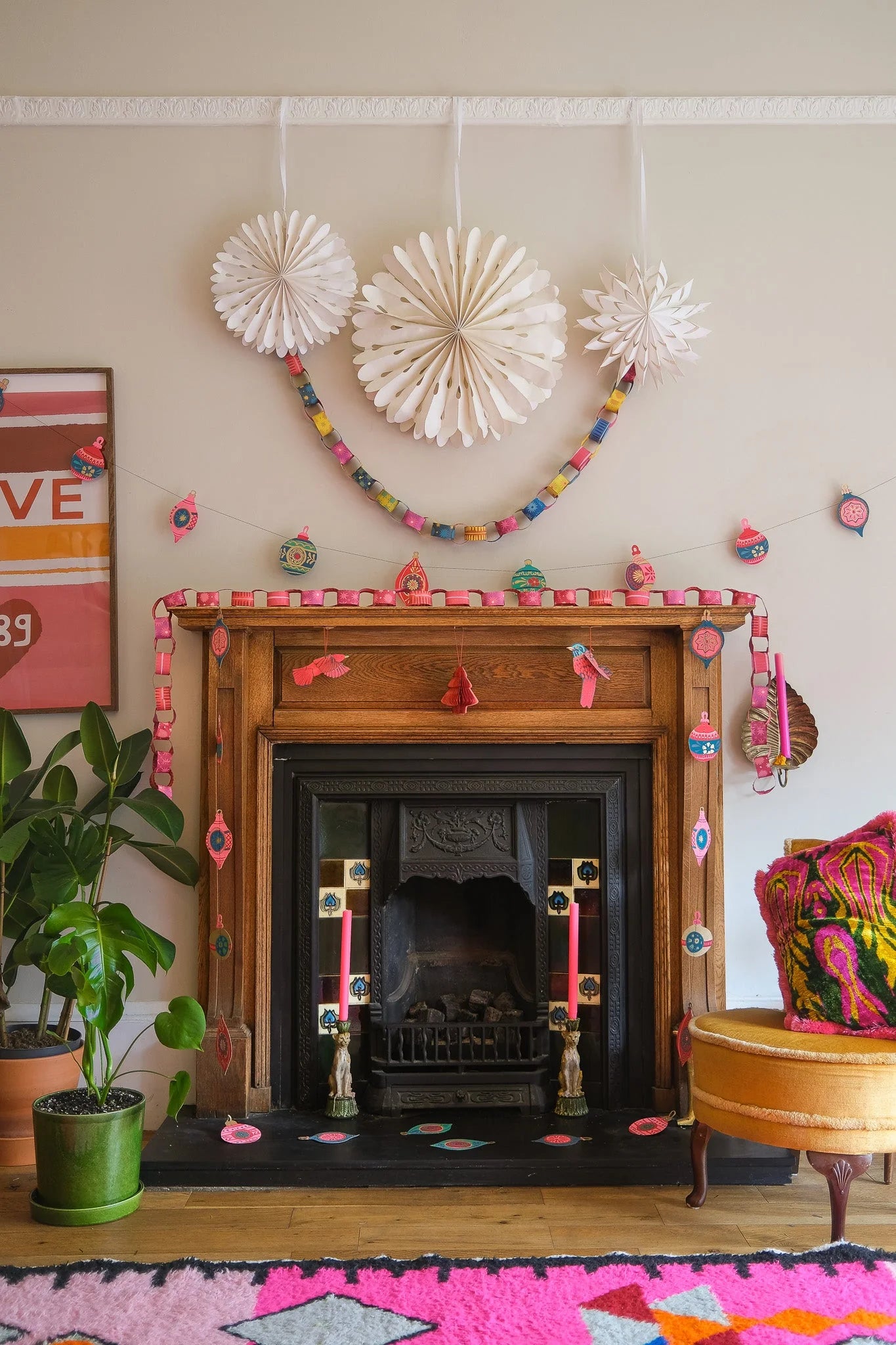 EEP Paper Chain: Pink