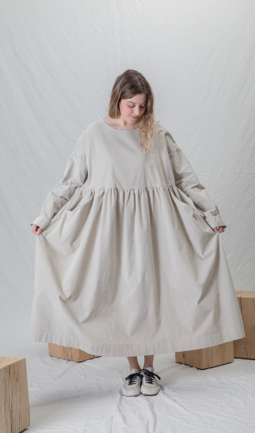 Album Di Famiglia V Round-Neck Dress Brown PRE-ORDER