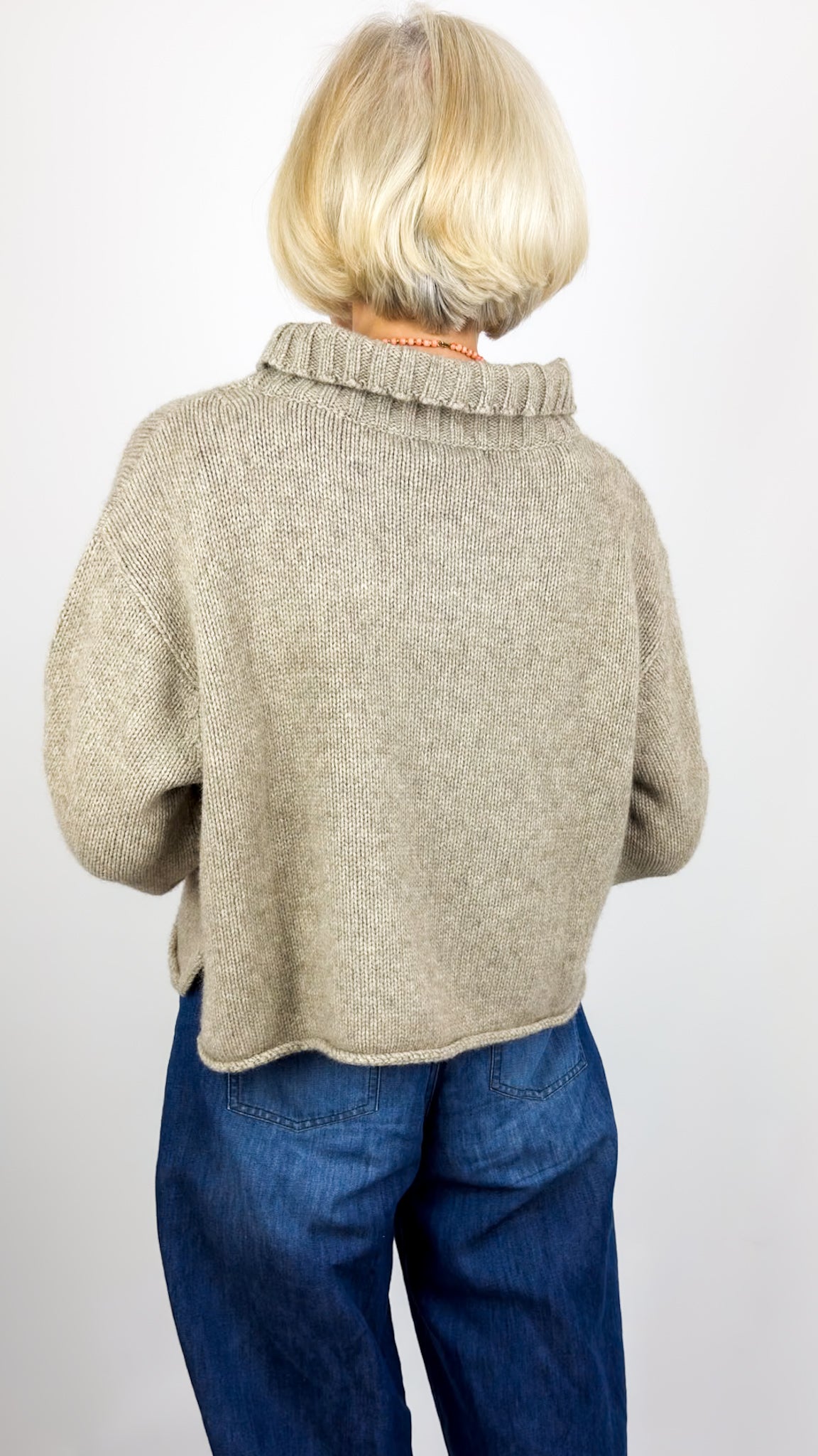 Cordelia James Short Roger Jumper Stone