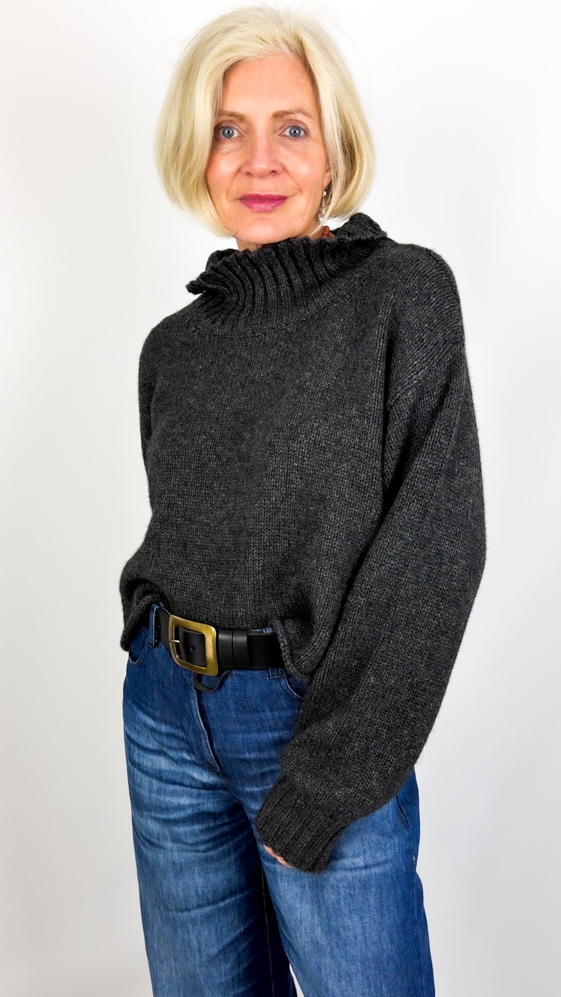 Cordelia James Short Roger Jumper Graphite