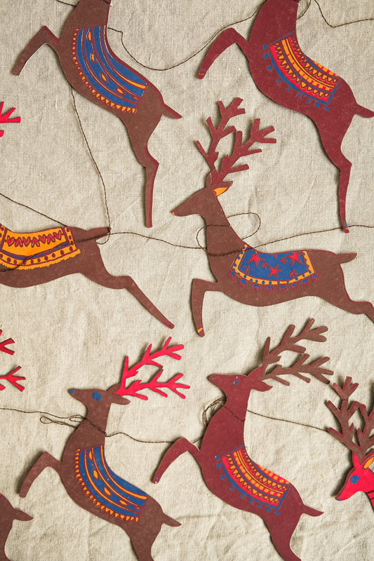 East End Press Garland: Reindeers