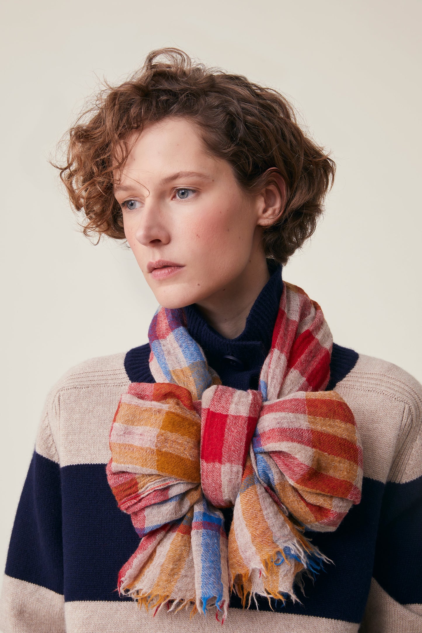Mois Mont Acrobat Scarf Circus
