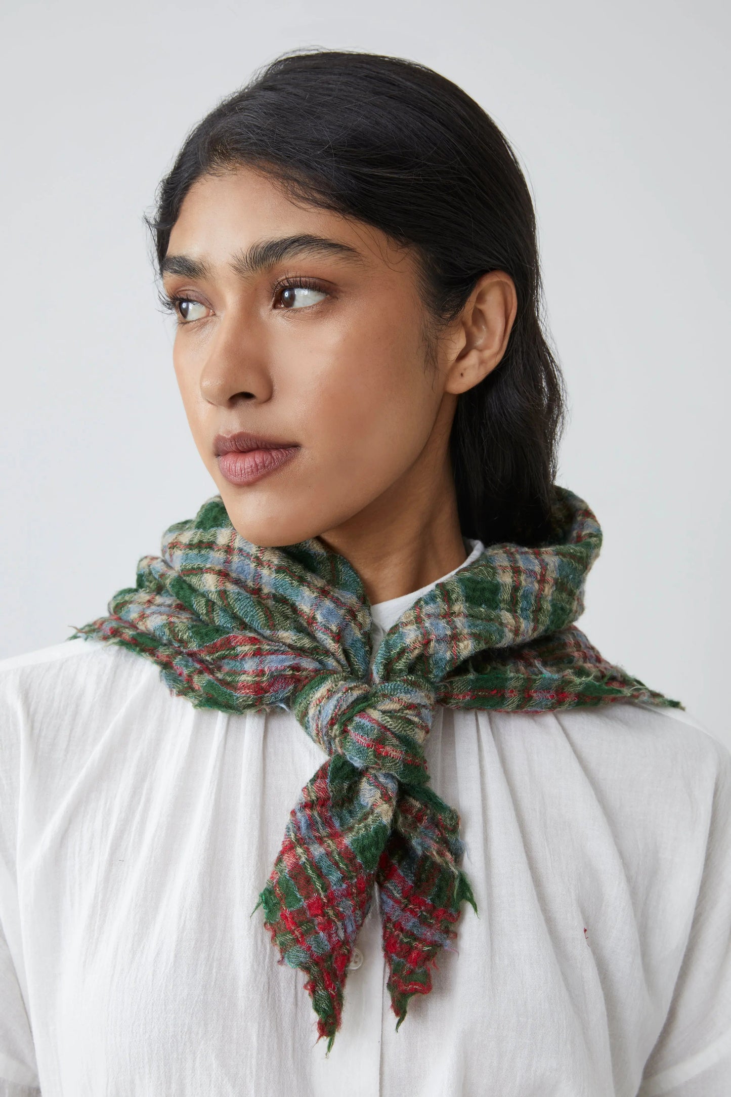 Moismont 793 Scarf British Green