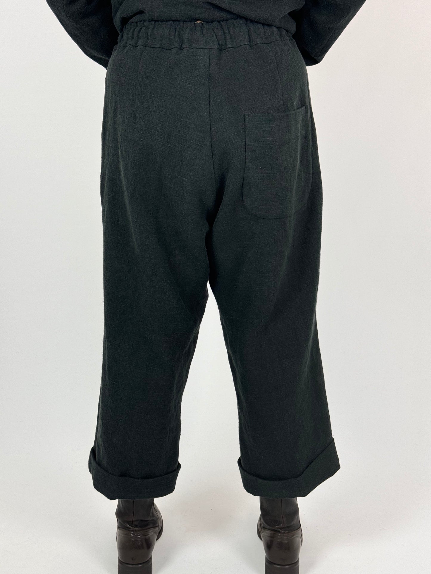 Der Antagonist 13 Trousers Black