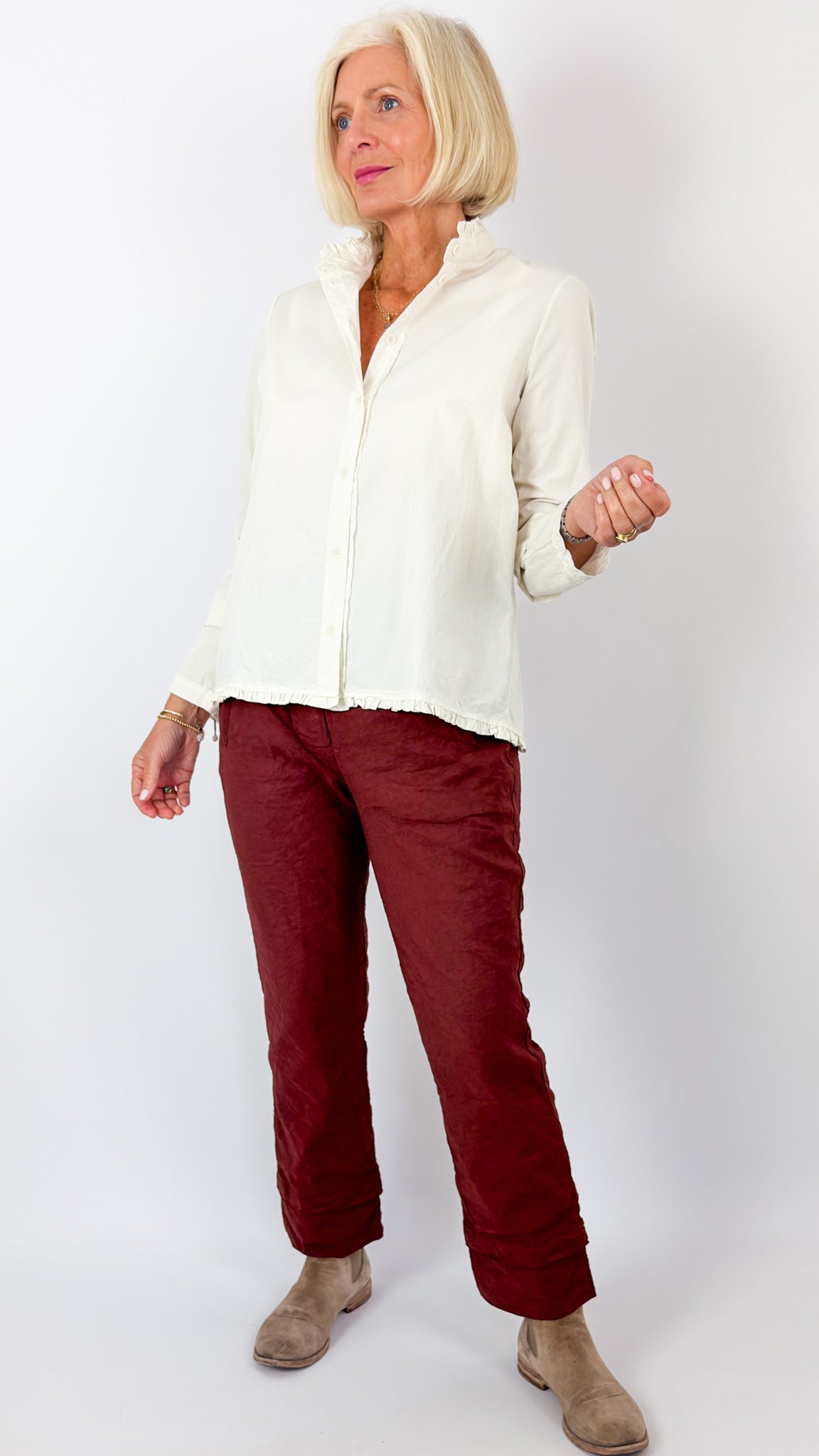 Aequamente 205 Trousers Amarena