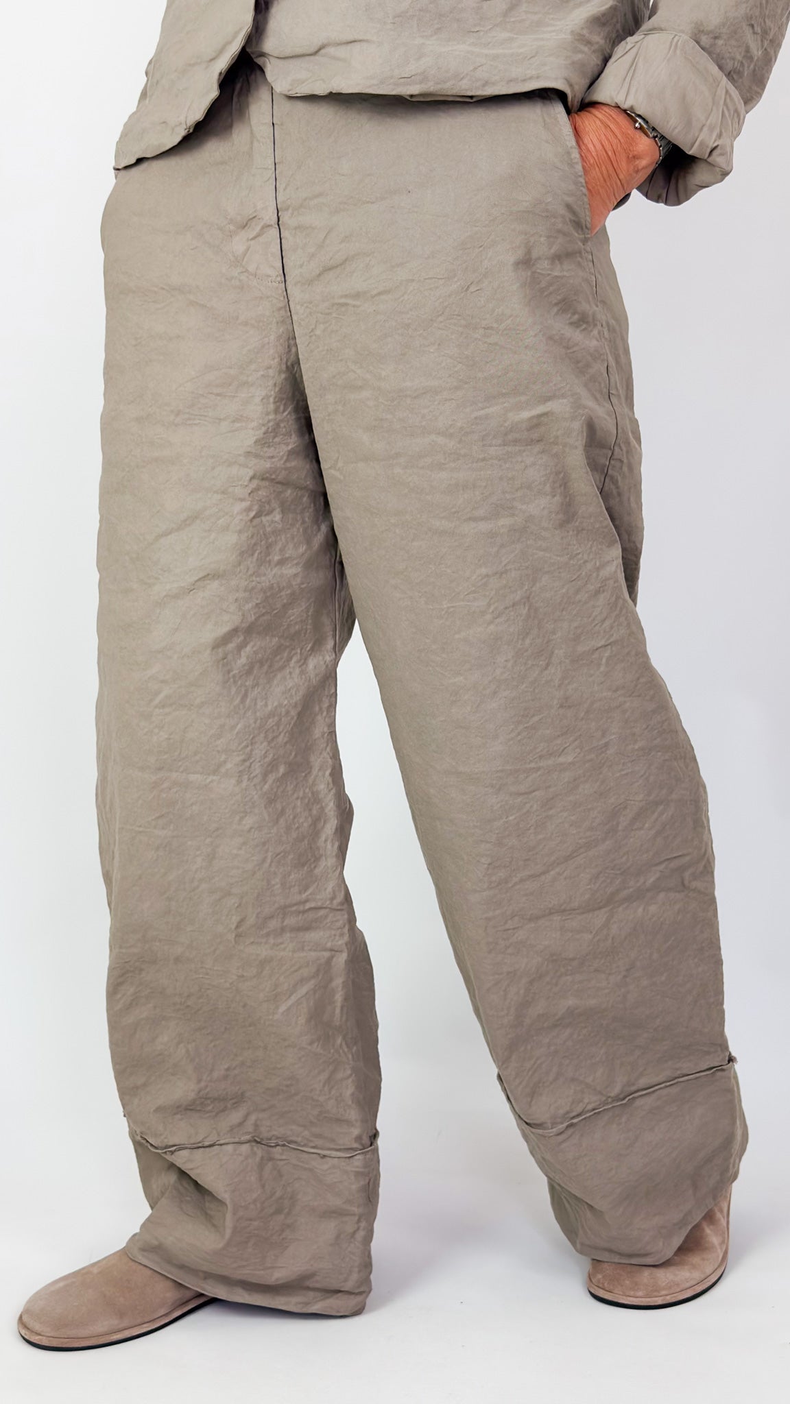 Aequamente 206 Trousers Tortora
