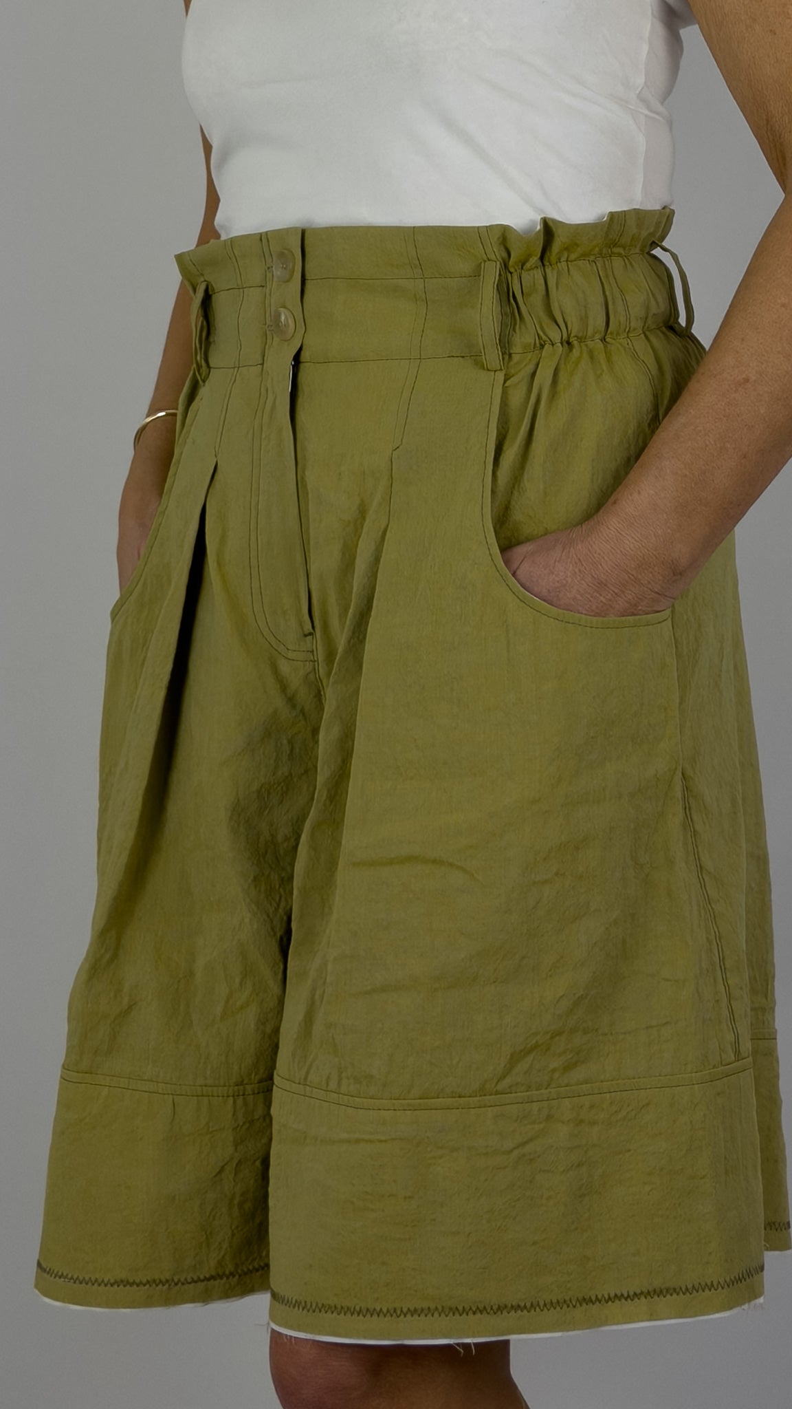 Annette Gortz Bring Shorts Khaki