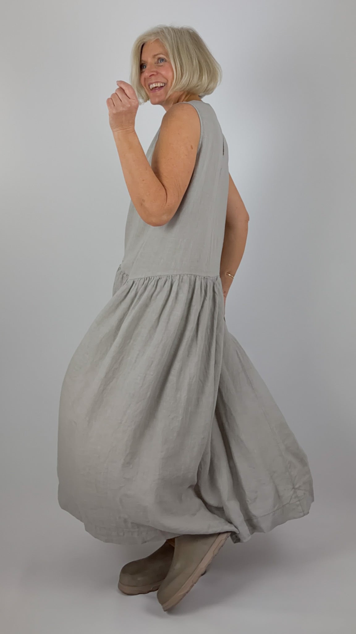 Neirami 224LI Dress Shell