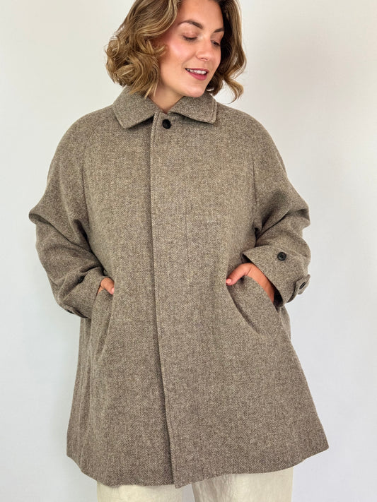 Kagure 127 Short Coat Beige