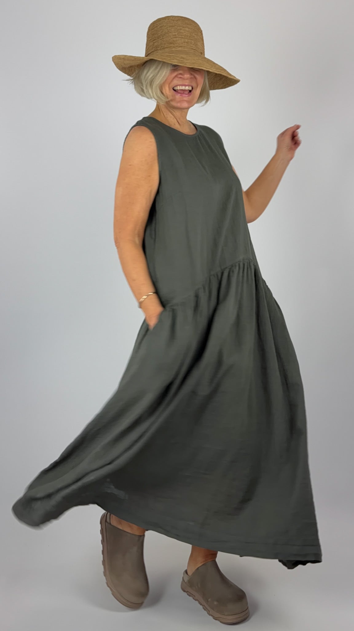 Neirami 224LI Dress Alloro