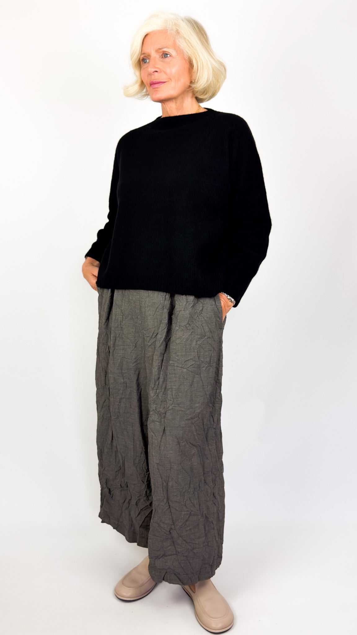 Pas De Calais 2706 Square Jumper Black