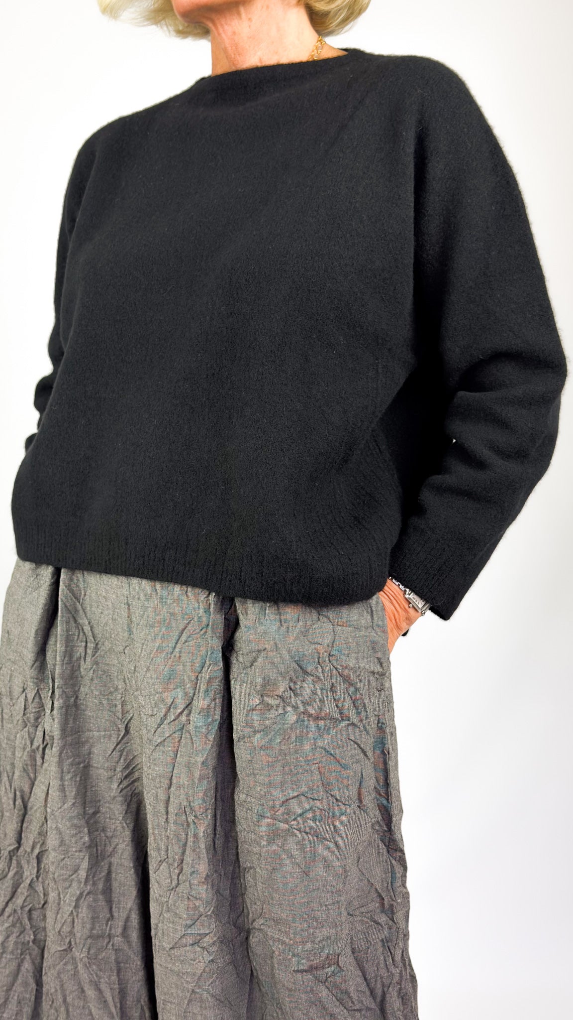 Pas De Calais 2706 Square Jumper Black