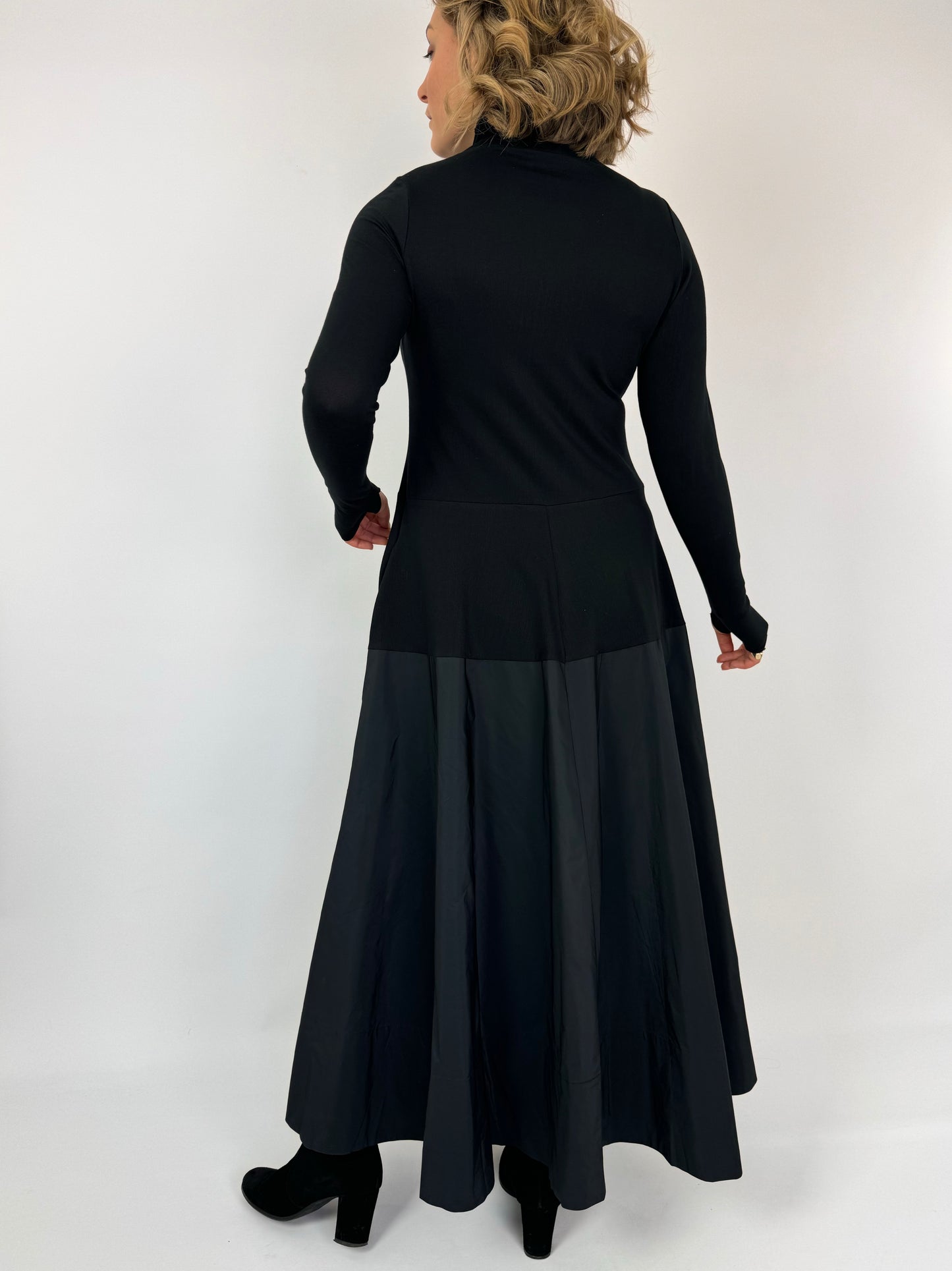 Les Filles d'Ailleurs 986 Dress Black